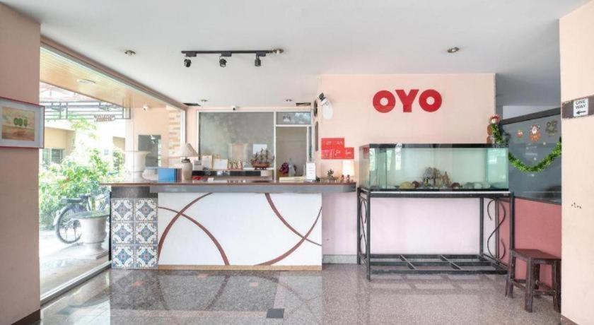 Hotel Vaccinated Staff - OYO 519 B Min Airport Bangkok Exterior foto